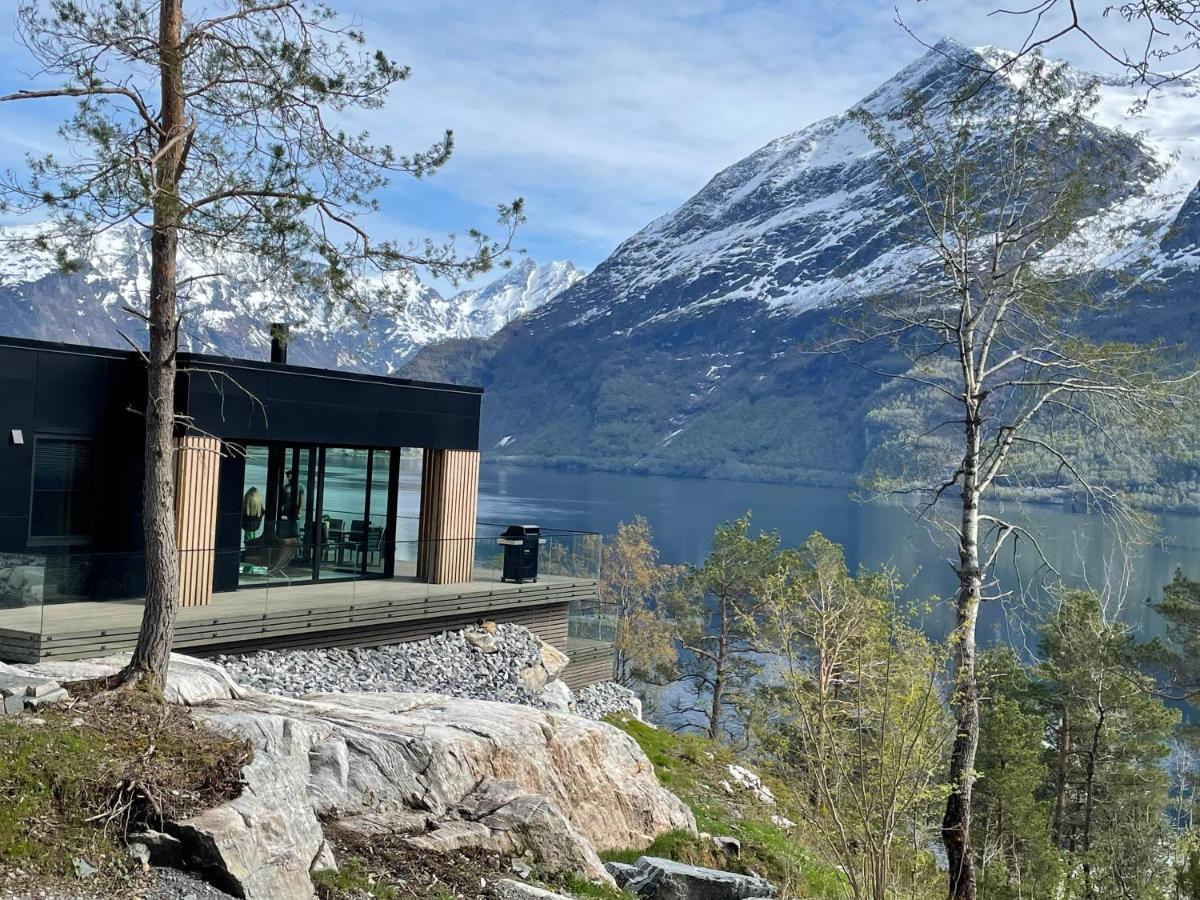 Villa Kristina / Andalsnes Torvik المظهر الخارجي الصورة