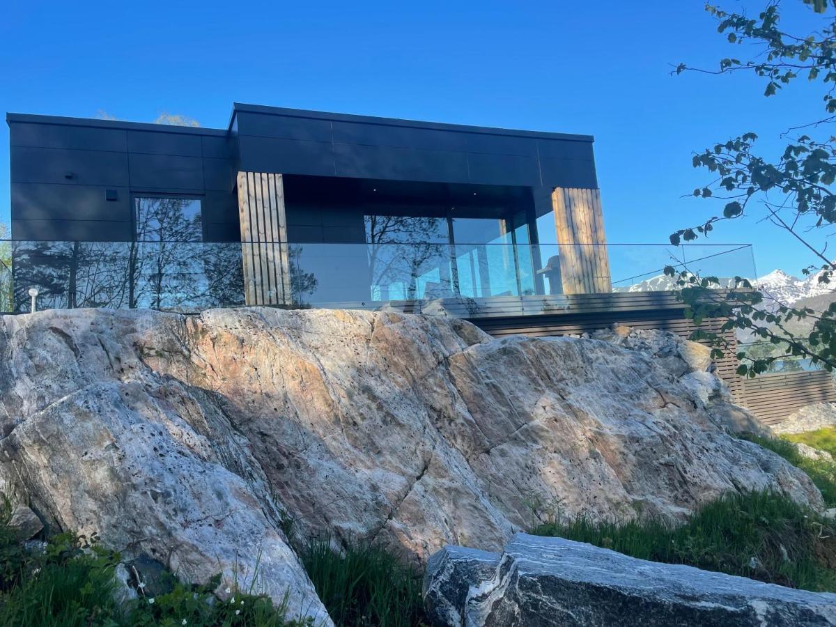 Villa Kristina / Andalsnes Torvik المظهر الخارجي الصورة
